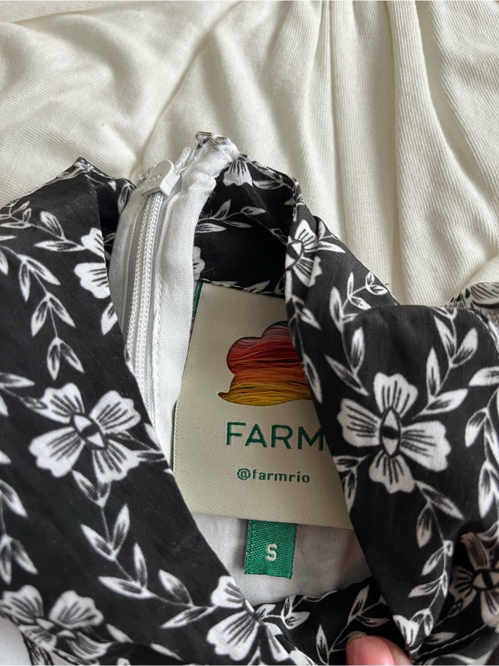 FARM Rio Black and White Floral Mini Dress - Picture 7 of 8